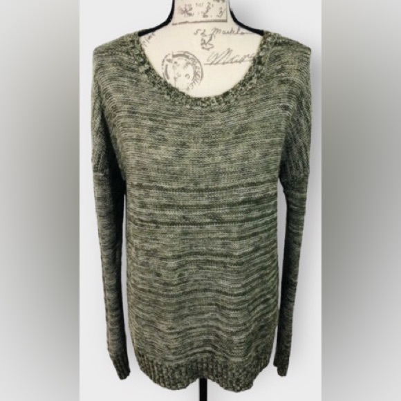 Mudd, Scoop Neck Sweater, High Low Hem, Size L - Picture 3 of 14